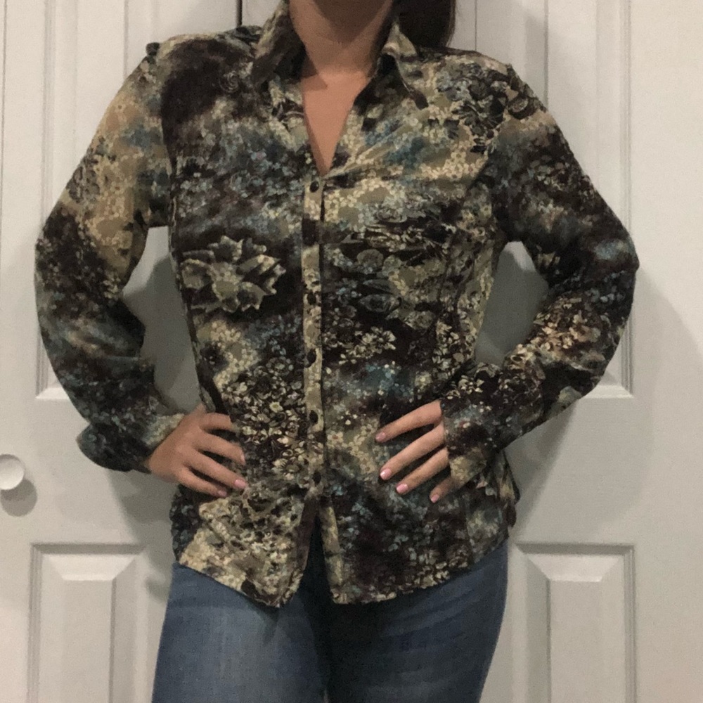 FDJ Women’s Button Up Blouse